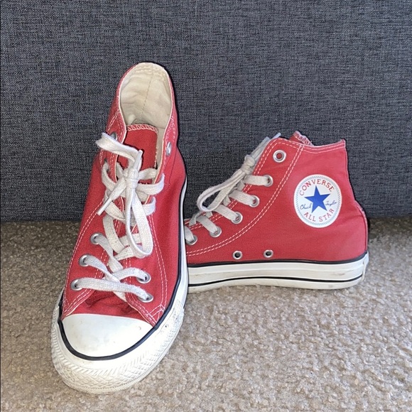 RED HIGH TOP CONVERSE - Picture 1 of 4